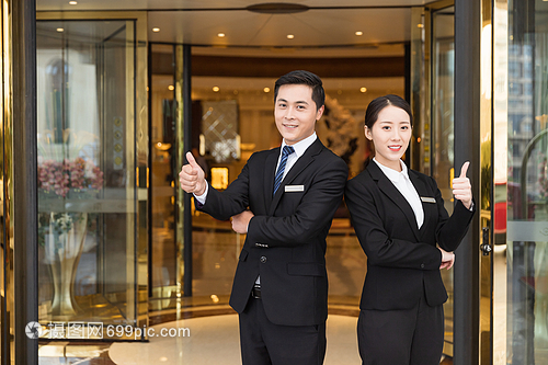 酒店管理服務人員接待形象與餐飲管理的關鍵要素